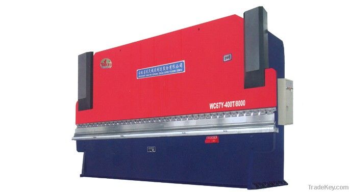 The WC67 Y liquid presses plank to anticipate to fold curved machine