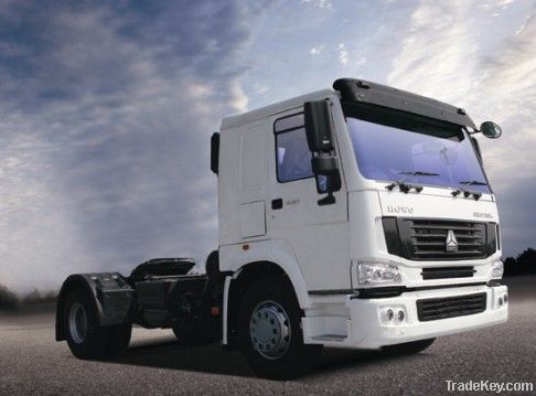 HOWO 6*4 tractor truck/high quality and low price tractor truck