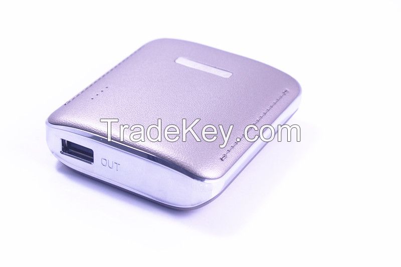 6700mAh Quick Charge Power Bank with Qualcomm QC 2.0