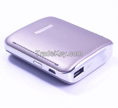 6700mAh Quick Charge Power Bank with Qualcomm QC 2.0