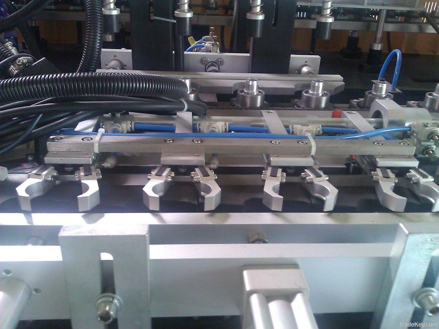 Auto Bottle Blow Molding Machine (4 Cavities)