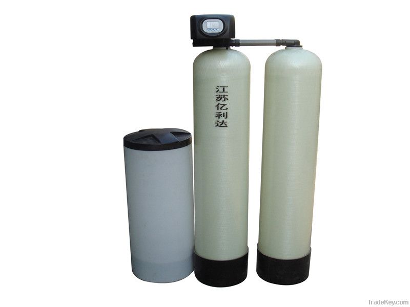Full-automatic water softener