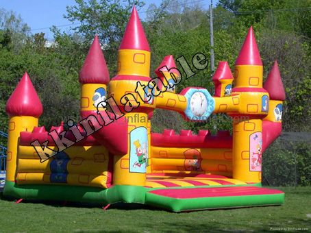 Inflatable castle