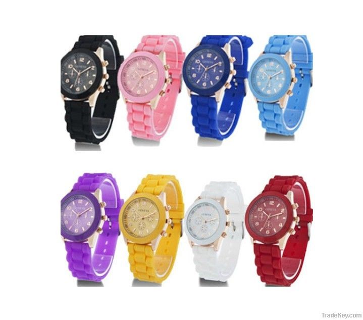 Classic Silicone Band Unisex Fashion Quartz Wrist  Sport Watch