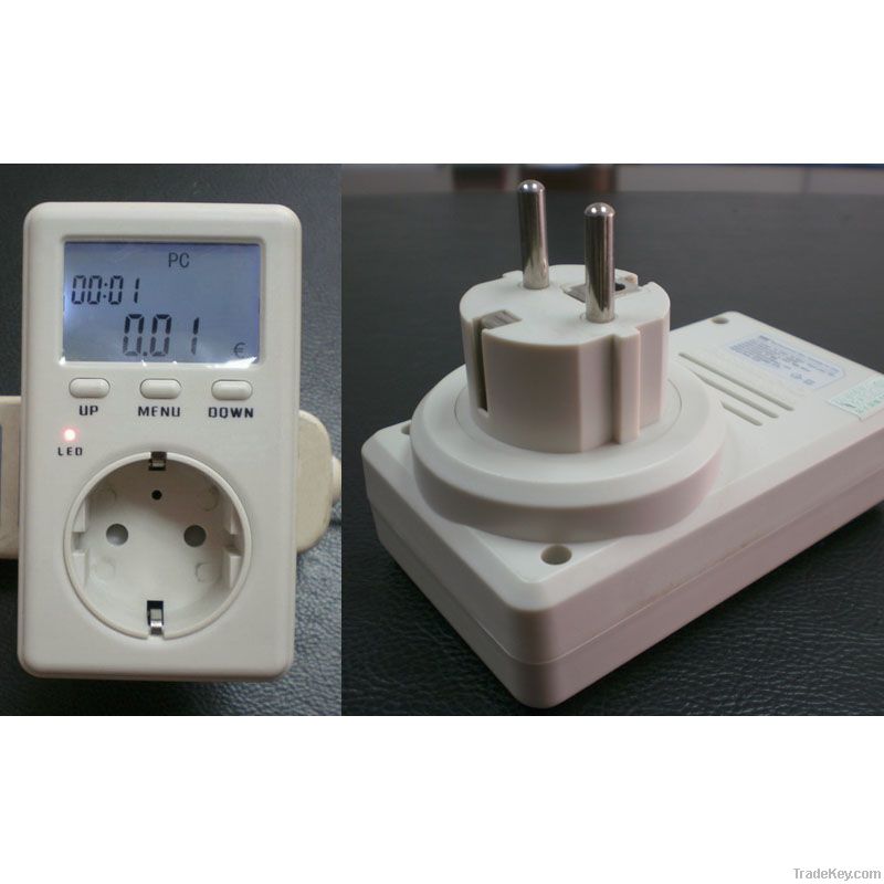 Single phase digital power meter with standard German socket