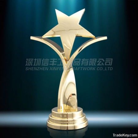 2013 New Perfect Design Metal Trophy