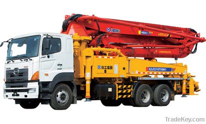 concrete pump truck