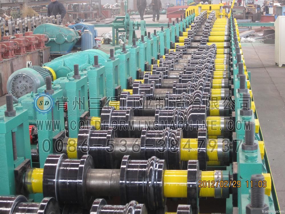 Thermal insulation shutter door roll forming machinery