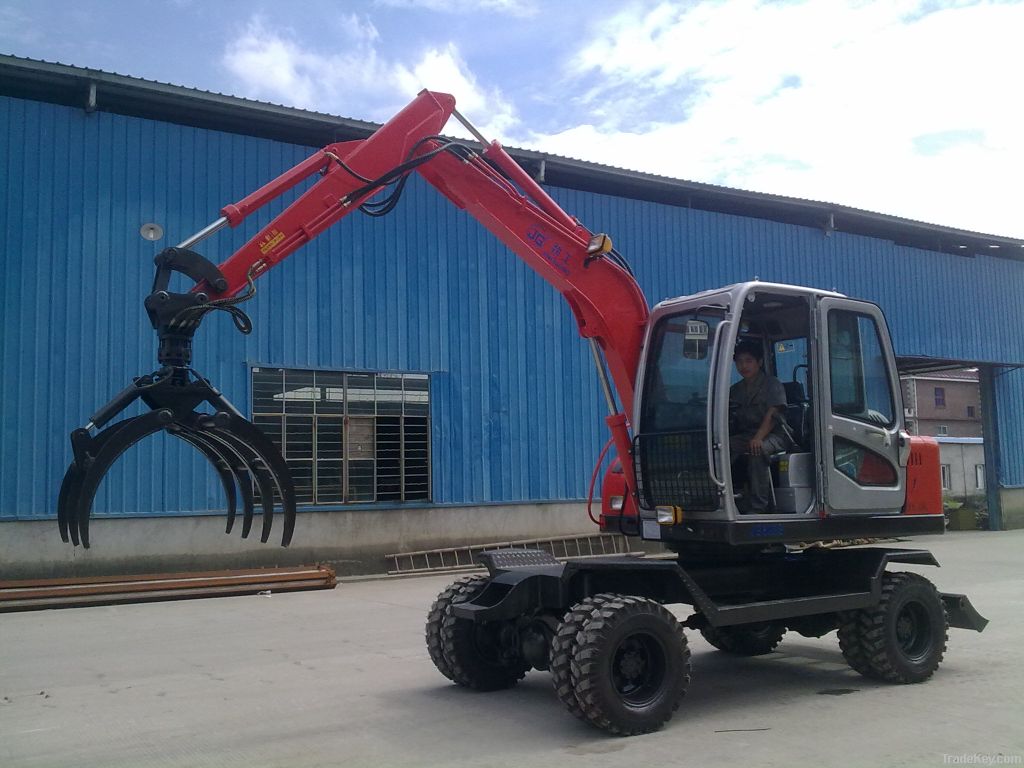 Excavator with clamp