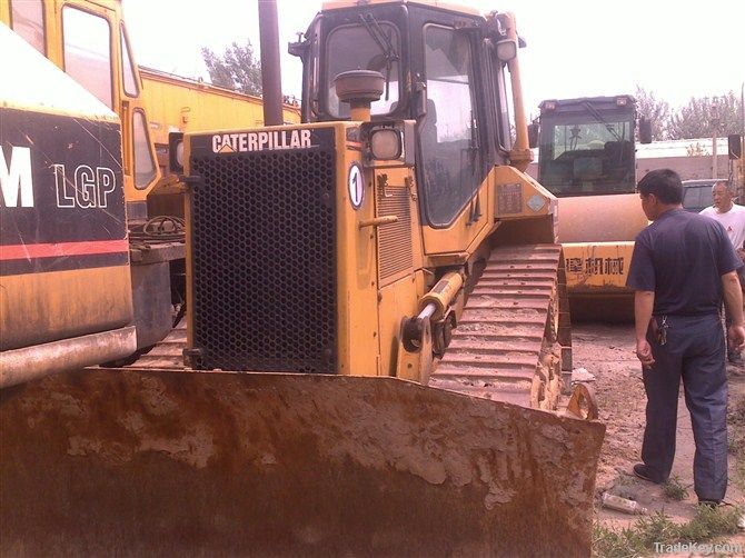 Crawler bulldozer