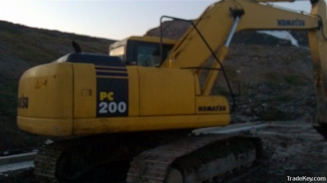 used Komatsu PC200-7 excavator