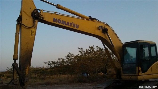 used Komatsu PC200-7 excavator