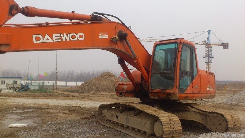 used Daewoo DH220-5 excavator, crawler excavator