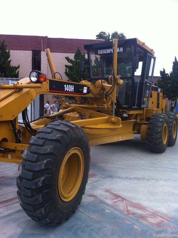 used CAT140H grader