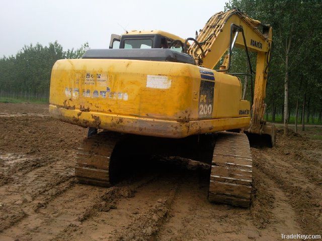 used komstsu PC200-7 excavator