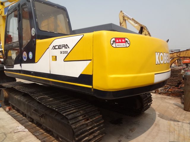 Used KOBELCO SK200-3 excavator