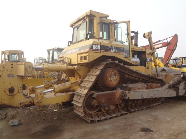 Used CAT bulldozer(D8N)