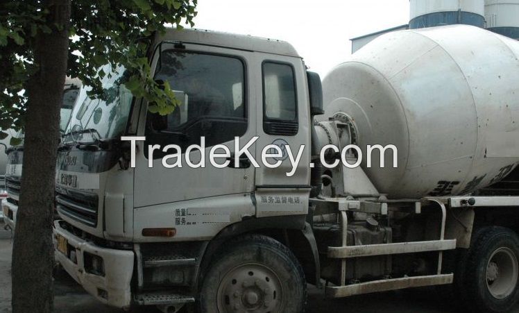 used concrete mixer ISUZU 8 m3.