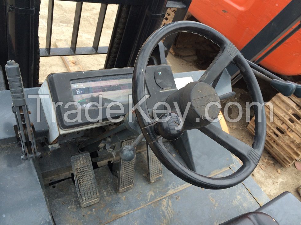 used forklift TOYOTA 7 ton