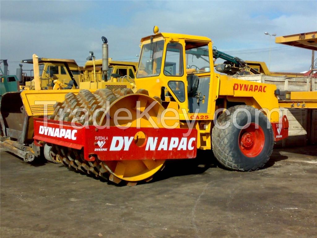 Used road roller with nail CA25D.