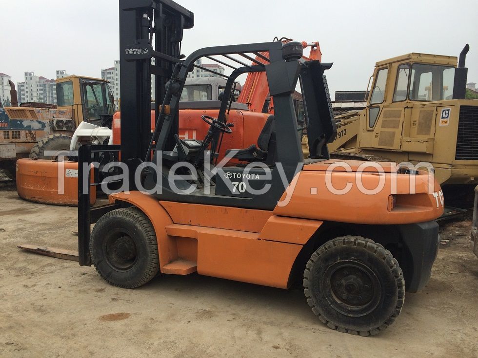 used forklift TOYOTA 7 ton