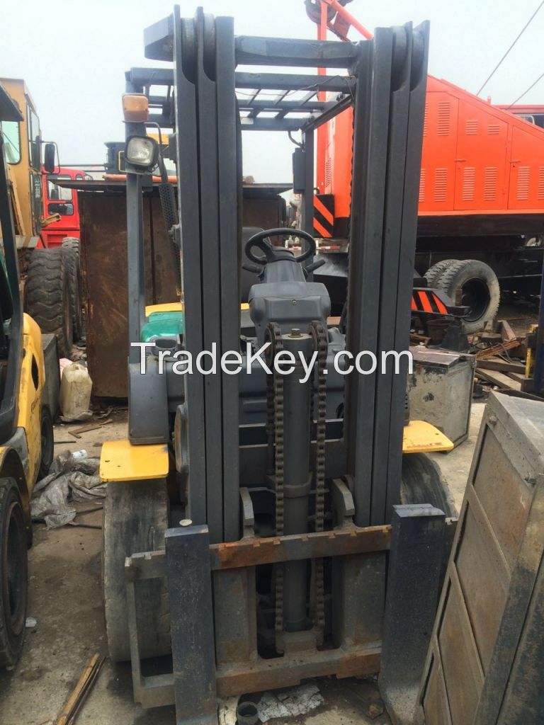 used forklift KOMATSU 3 ton