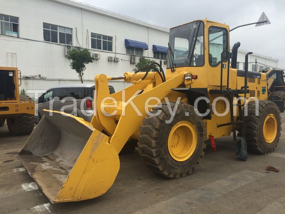 Used komatsu WA320-3 loaders