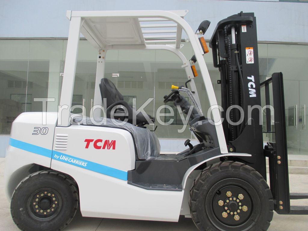 used forklift ,TCM 3 ton ,2015 ,Like new machine .