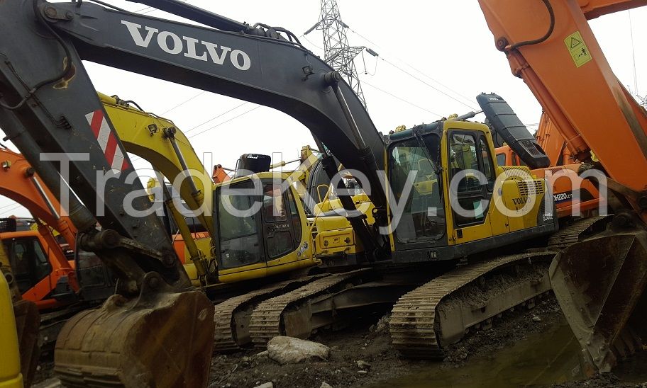 Used VOLVO EC240 excavator