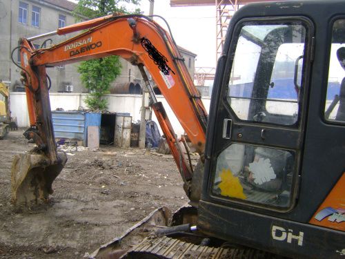 used construction excavator Daewoo DH55-V