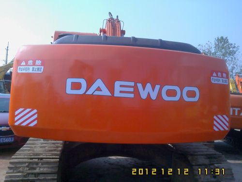 Used hydraulic crawler excavator DH220LC-V