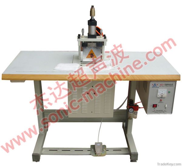 Ultrasonic spot welding machine