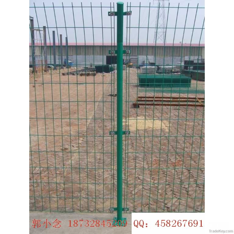 gavalnized /pvc Double wire mesh fence