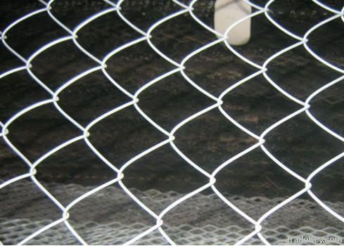 chain link mesh fence, farm fence, playgound fence
