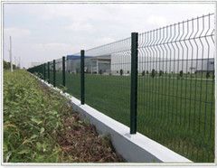 PVC/galvanized  Welded wire mesh fence panels in 12 gauge sizes