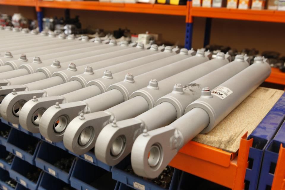 OTTO HYDRAULIC CYLINDER