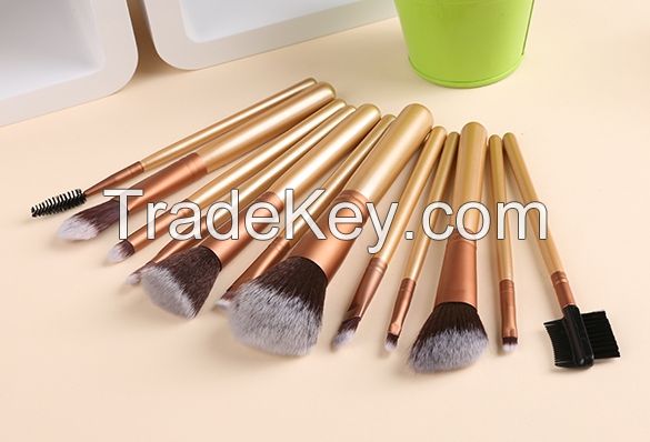 12 PCS Practical Makeup Brush Set 