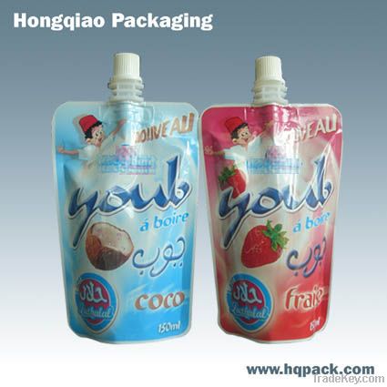 Yoghurt self stand pouch wit spout