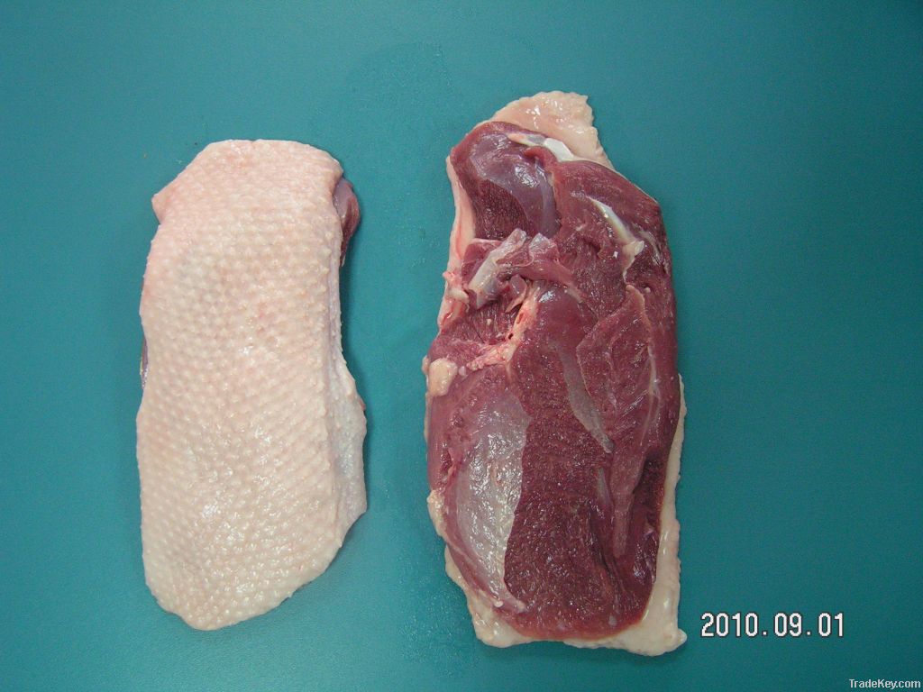 Goose breast fillet with skin, bonless, frozen