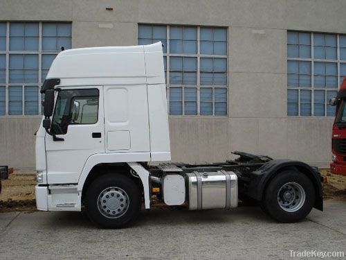 SINOTRUK  HOWO-A7 ZZ4187M3517N1B/T2PA 4*2 300HP EURO3 TRACTOR TRUCK