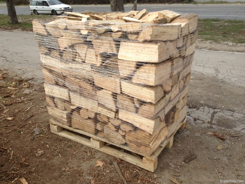 Firewood by 1m3 pallets