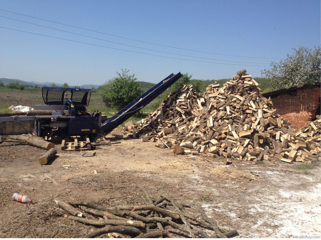 Firewood bulk loaded