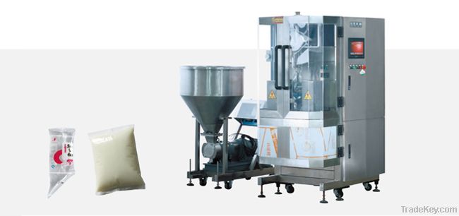 Slant cornered bag vertical packaging machine