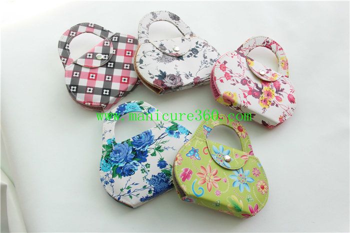 manufacturer offer wholesale price of nail art kits manicure sets pedicure kits promotions gift logo