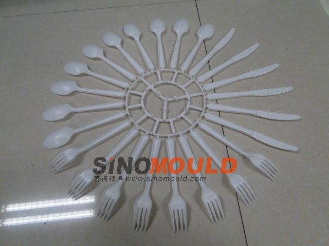 stacking mould