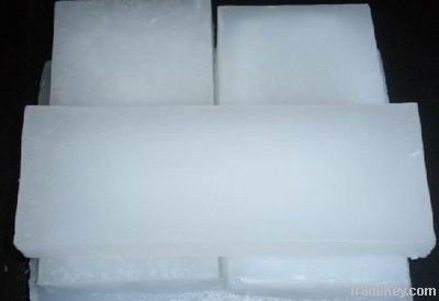 Fully refined paraffin wax for candle making