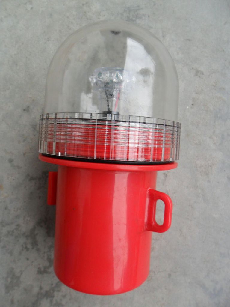 Solar light for fishnet marking