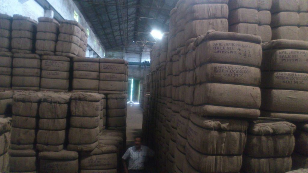 Bangladeshi Light Cees Jute Bag for Rice and Vegetables