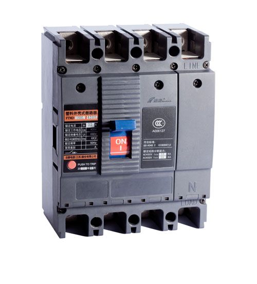 Moulded case circuit breaker