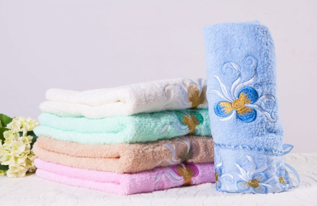 100% cotton emboidered guest towel 50*100cm for hotel use factory direct